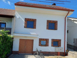 Vinný sklep s ubytováním U Benešovských Šardice